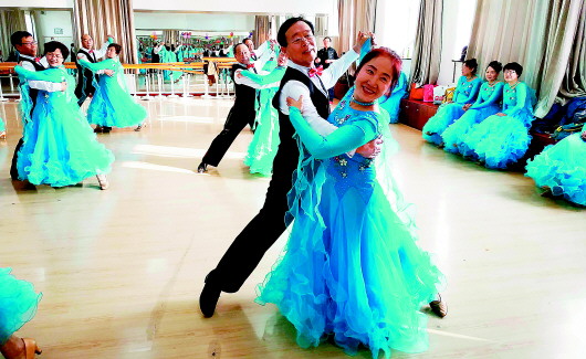 本报记者 翟恒水 摄"保障老年人受教育权,努力