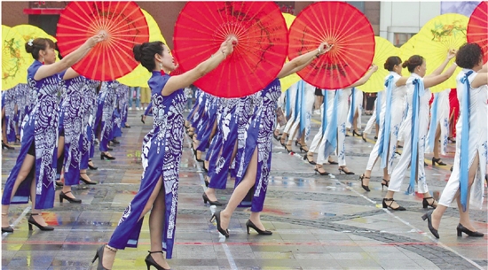 千人旗袍秀宣传环保