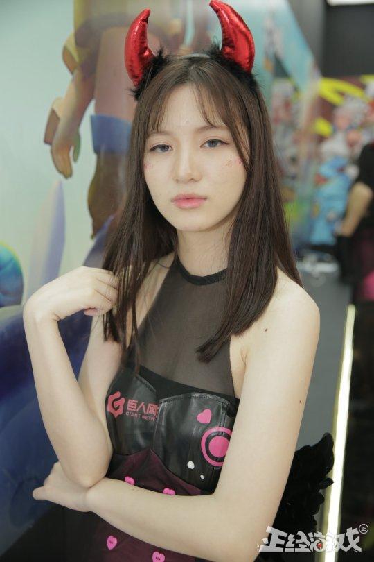 cj2018:全是表情包素材?摄影师是不是对好看的小姐姐没有兴趣!