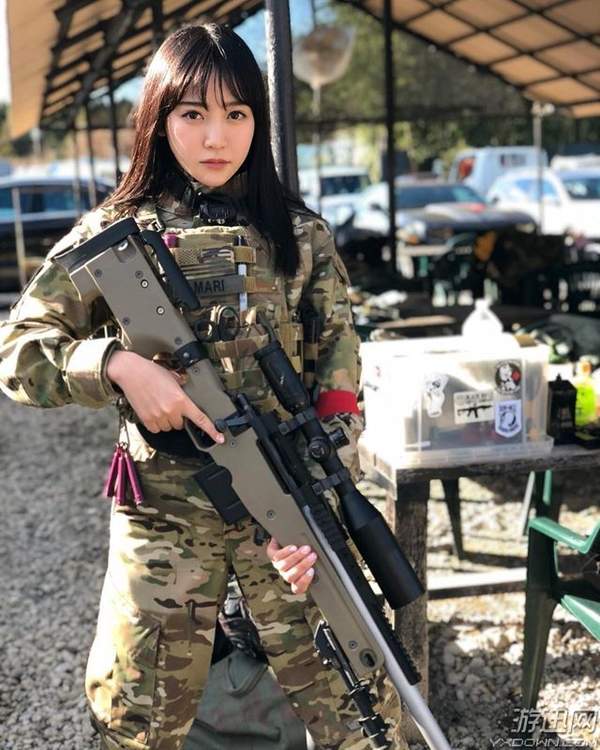 f杯少女爱玩枪 日本军事宅正妹望月茉莉福利美照