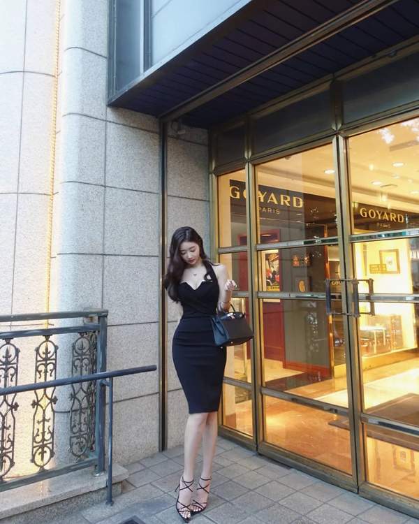 韩国极品美腿正妹最新福利美照 s型曲线惹人疯狂