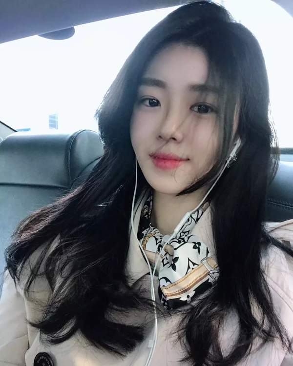 韩国气质型美女海量福利美照 肤白貌美,身材高挑