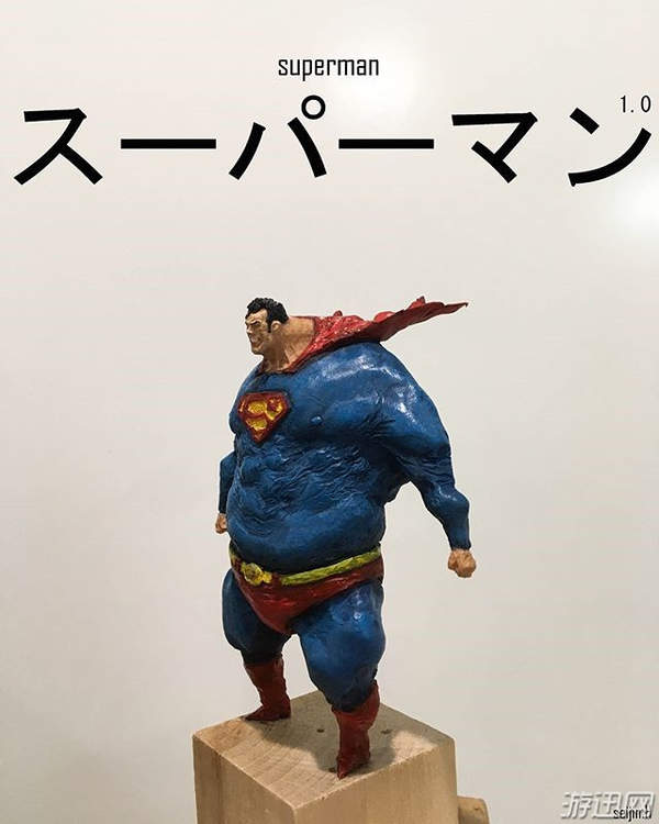 国外玩家自制鬼畜手办欣赏 发福版超人着实太辣眼