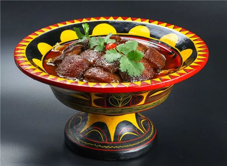 伏天一碗热羊汤夏天不用开药方昆明这个吃地道彝族美食的地方资深老饕