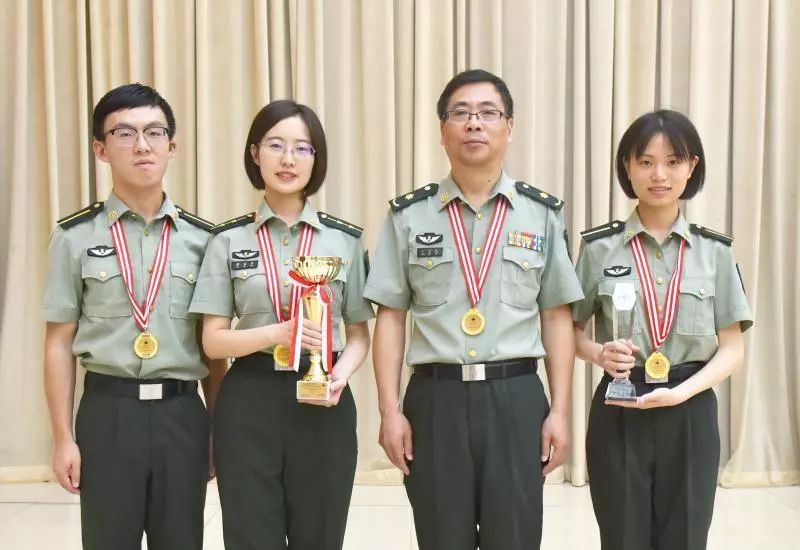 这支陆军代表队,连续七年摘取世界珠心算比赛冠军!