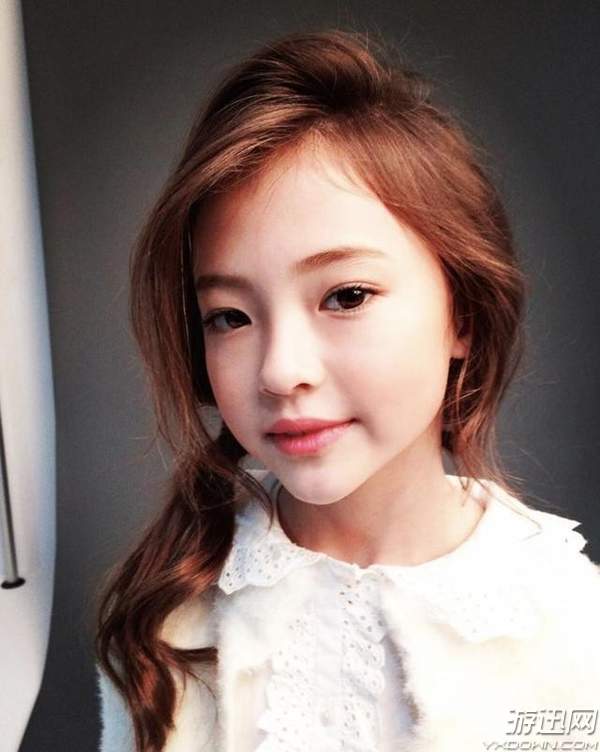 确认过眼神,是小仙女本仙 10岁韩美混血女孩签约出道