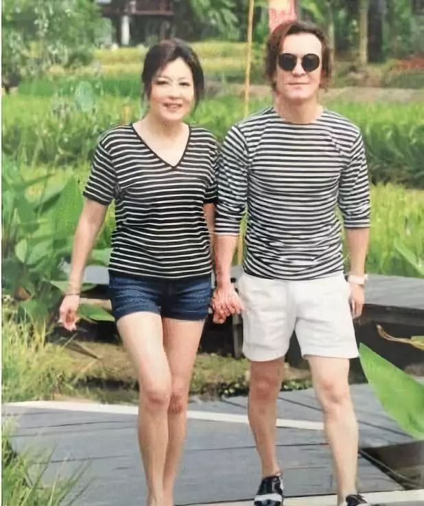 李咏:爱情就像塑料花|哈文|李咏|老婆_新浪育儿_新浪网