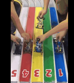 你可能也再没有心气去擦那辆躲在旮旯中的旋风冲锋身上的灰