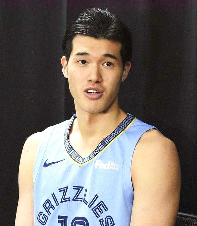 28场比赛后,这位NBA日本球员仅收获13分钟,过