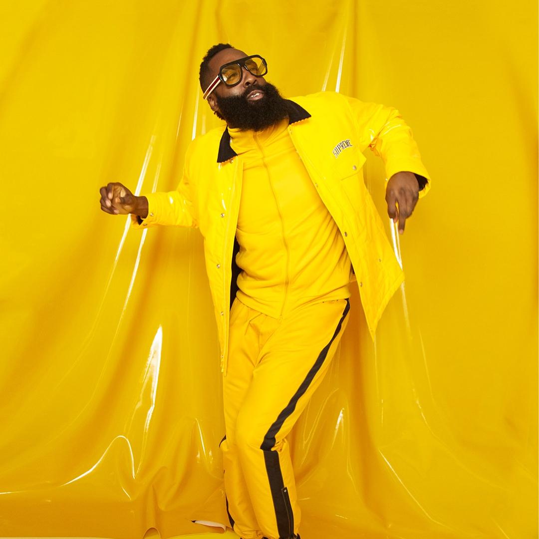 哈登晒出高清潮流写真 看这心情感觉是在庆祝拿mvp