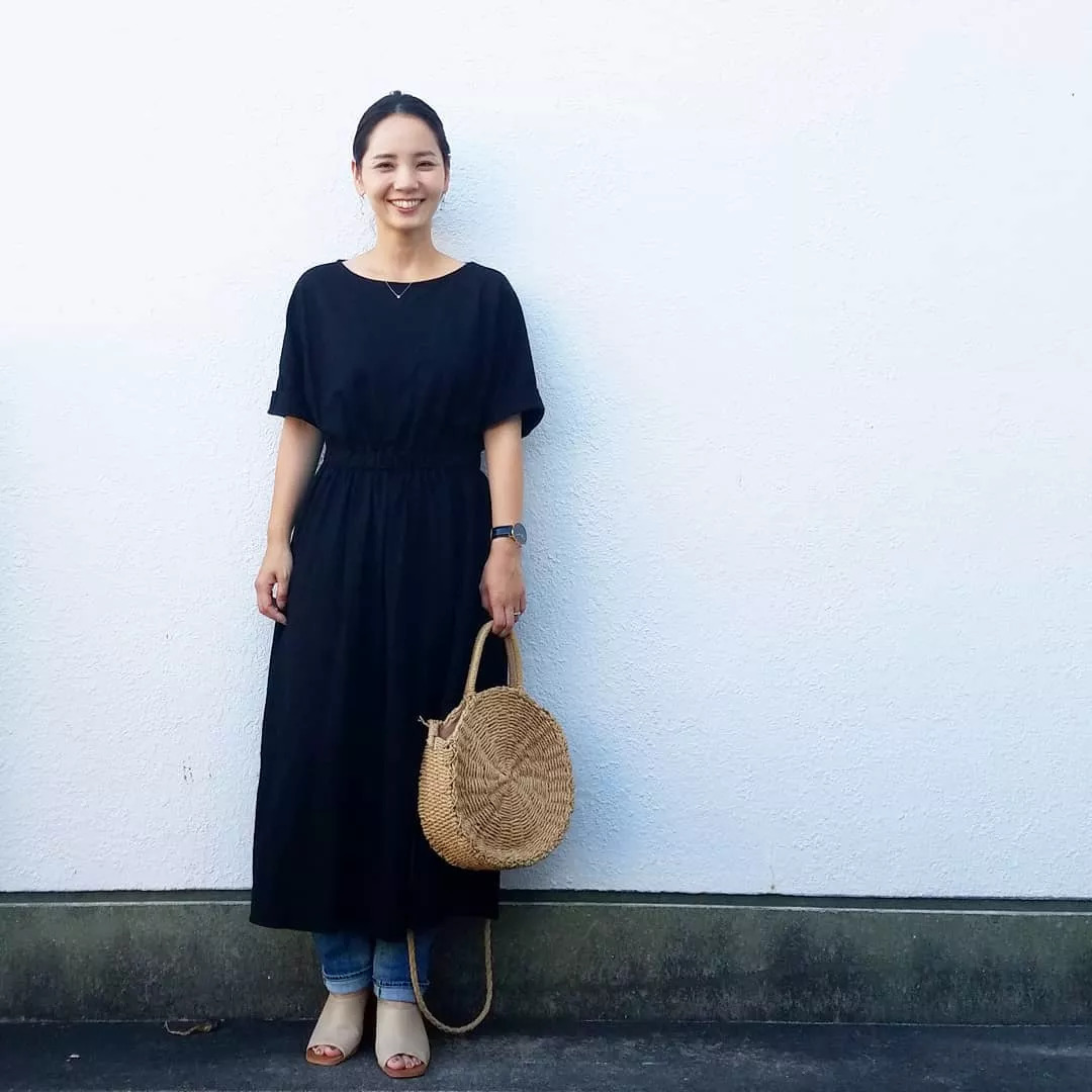 这位40岁日本妈妈的气质穿搭,让人忍不住想点赞!