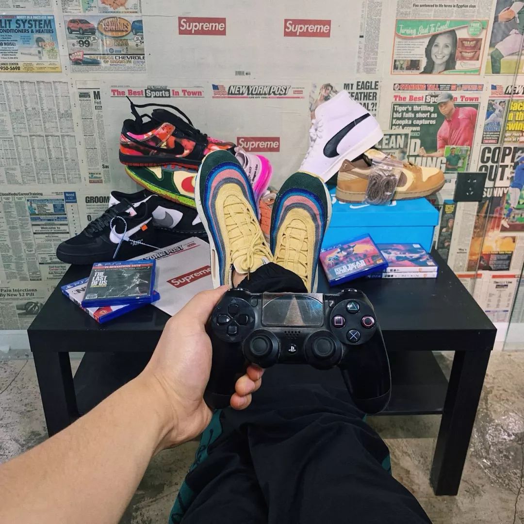 抱着球鞋打游戏!让男生欲罢不能的东西!