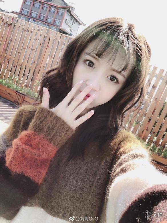 虎牙女主播莉哥账号被封 公然篡改国歌曲谱深夜致歉