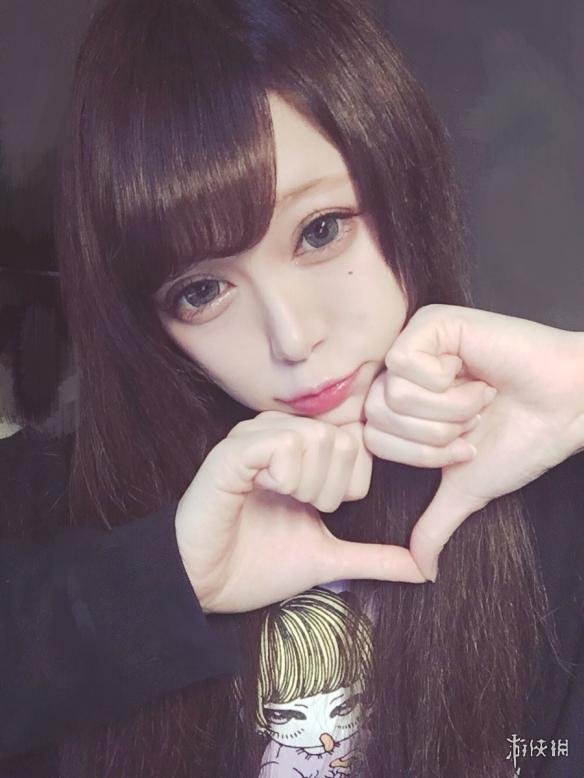 日本正妹晒整容前后照太惊人 土肥圆变身嘟嘟唇美女!