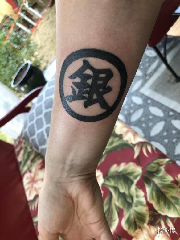 粉丝为纪念《银魂》完结纹身 谁知最后只是一场闹剧