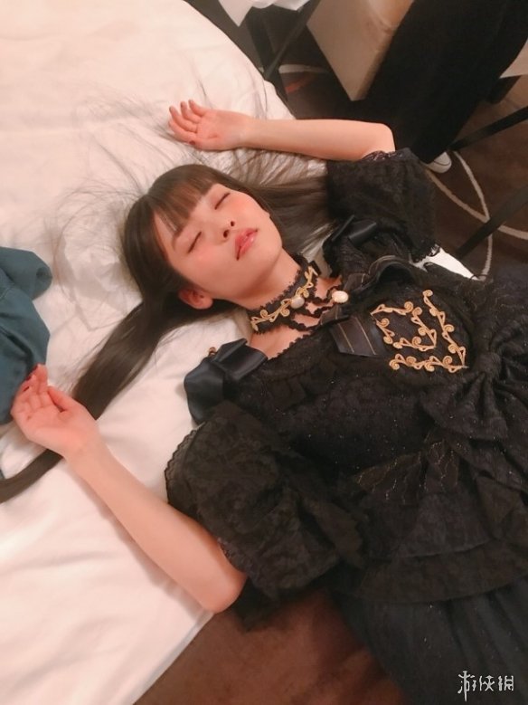 想扑过去吗?11区美女声优上坂堇公布超甜美睡颜照