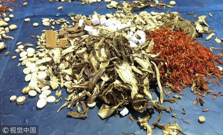 艾叶、红花、盐和醋,冬季泡脚水里加点啥?