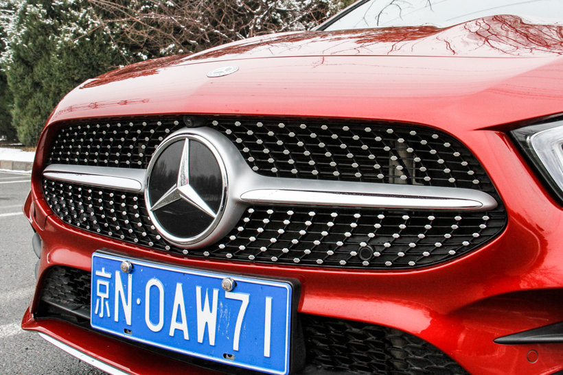 20万不到的奔驰A 是这个时代年轻人触手可及的梦想