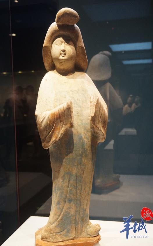 这些戏精文物会“说话”！华南首办唐代陶俑专题展|陶俑_新浪新闻