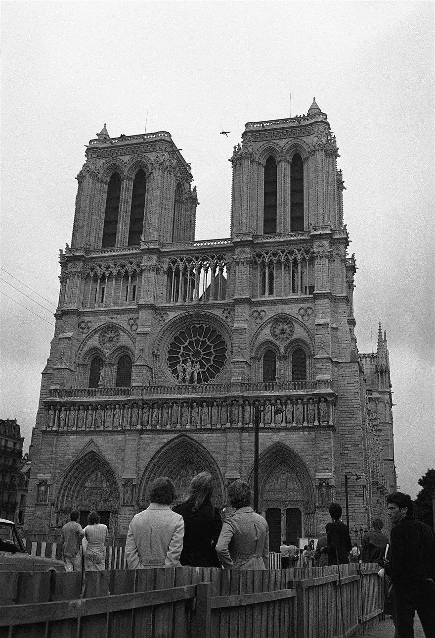 这样美好的巴黎圣母院我终将等到你浴火重生