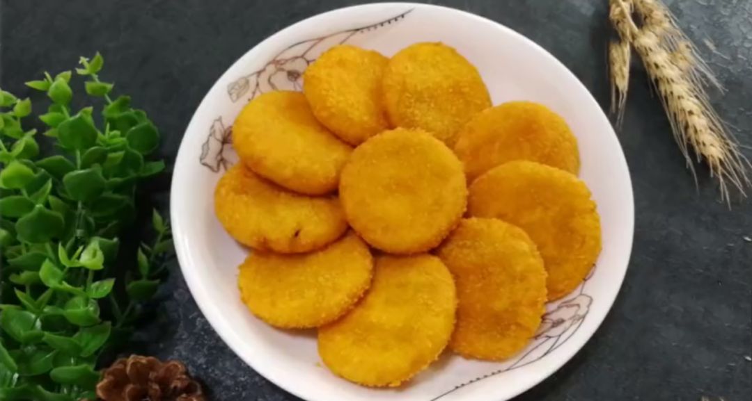 图片[1]-香酥南瓜饼制作技术配方资料【一看就会】-八月资源库