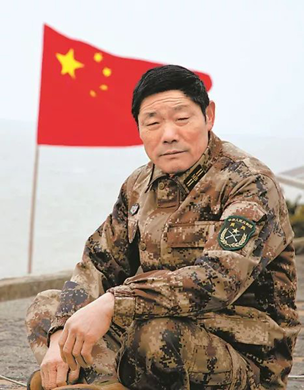 走进热血边关追记海防民兵王继才开山岛上不灭的灯塔