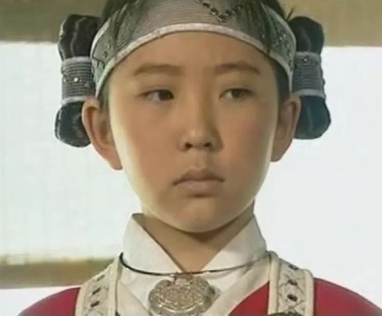 还记得《小李飞刀》里的龙小云吗,她今年都30了.