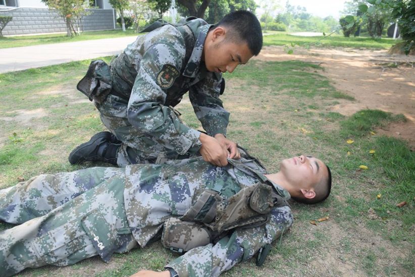 开讲啦一图读懂防暑秘笈兵哥哥送你防中暑的四大法宝