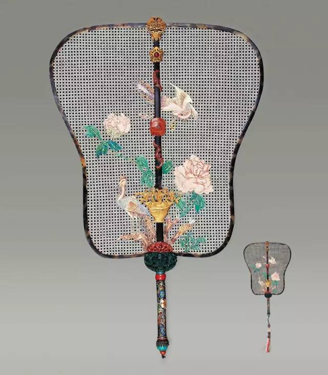 中国宫扇 -- 风情万种