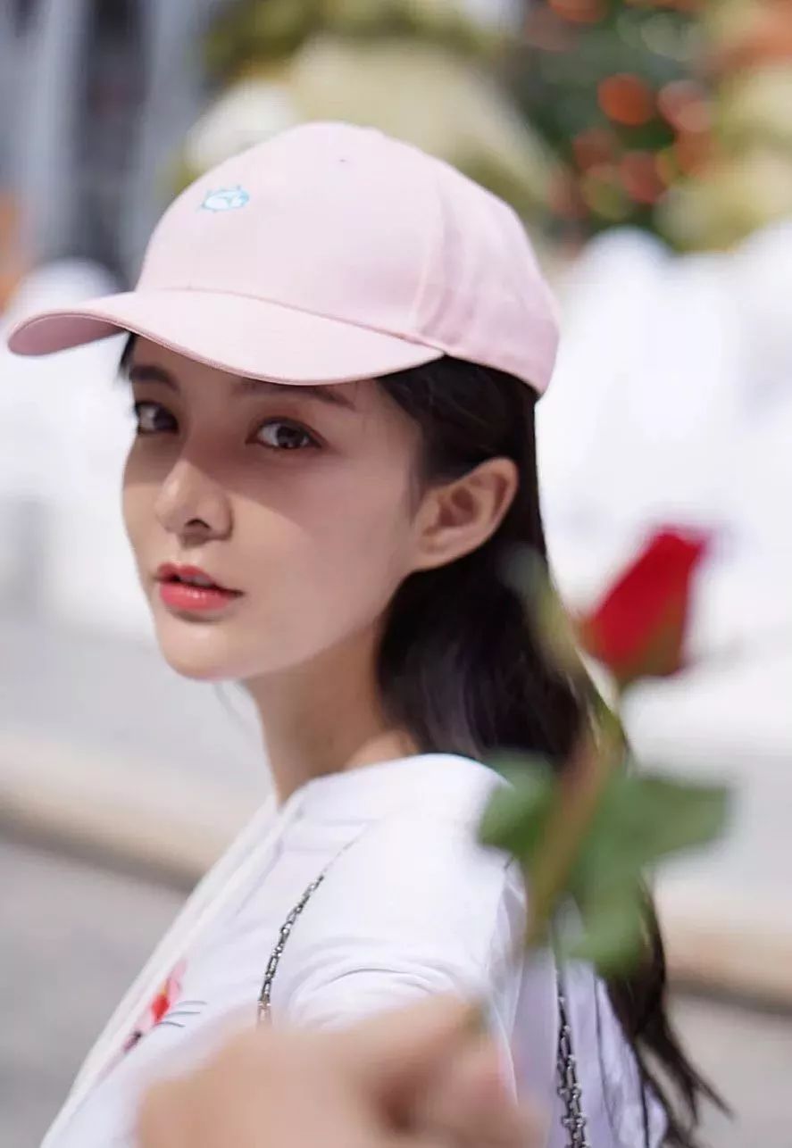 omg延禧攻略中的她居然现身婺源在篁岭鲜花小镇美得像仙子