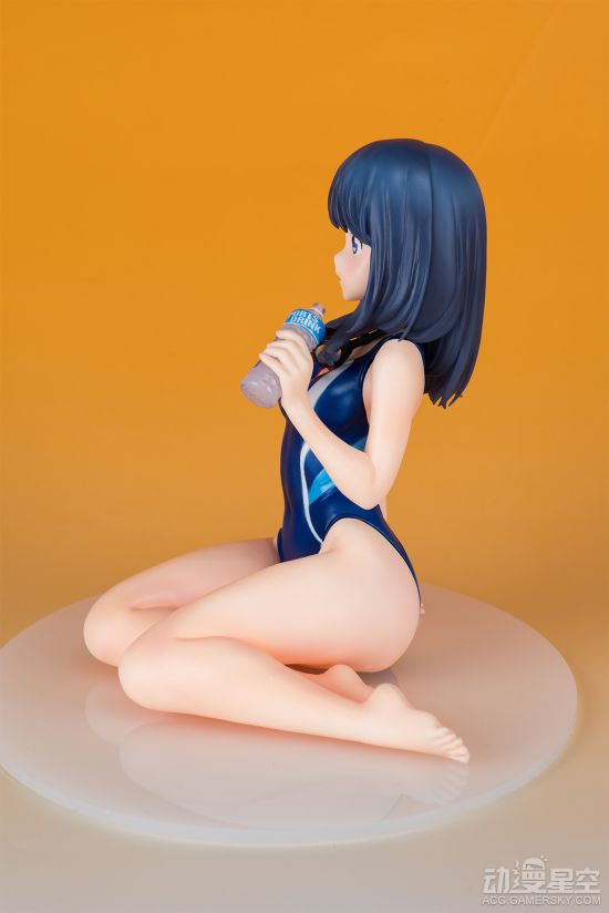 ssssgridman宝多六花泳装手办长腿翘臀美爆