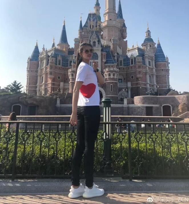 江苏男篮2米10中锋求婚"排球女神"张常宁 网友:期待你们的孩子