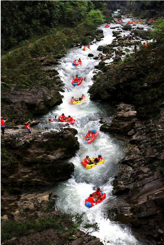 贵州镇远高过河漂流节端午等你来耍