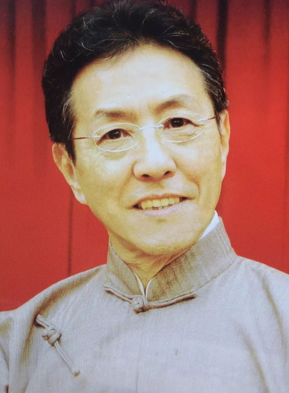 常宝丰,郭德纲开蒙老师,相声界排名"宝"字辈老先生,他秉着"说好相声""