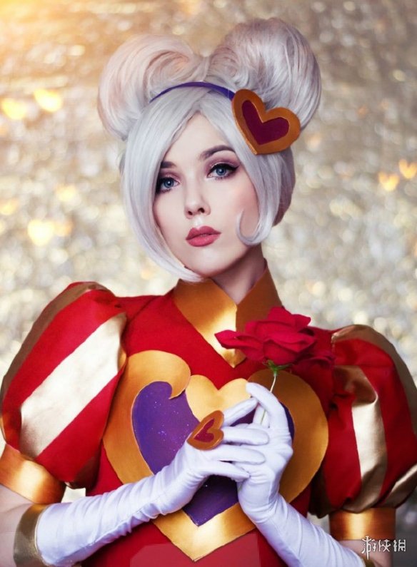 比原版更性感!国外超火“Cosplay女王”海伦斯蒂夫勒_新浪游戏_手机新浪网