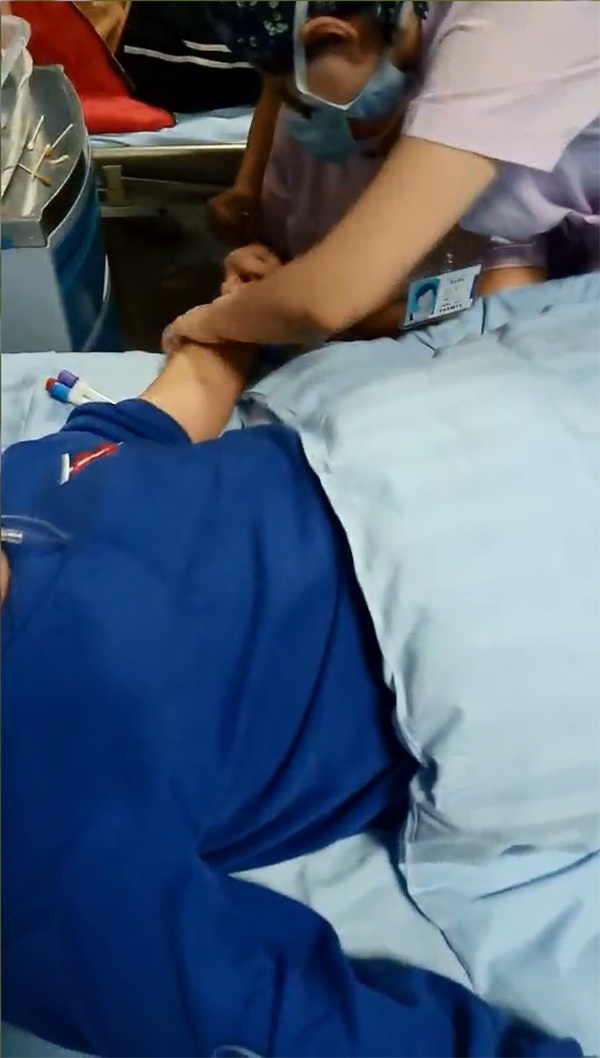 山东一小学多段霖夏名学生肠胃不适 教育局:非