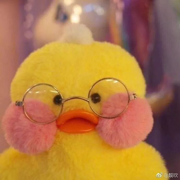 张智霖敷面膜瞬间变身网红小胖明星赚点广告费不容易啊