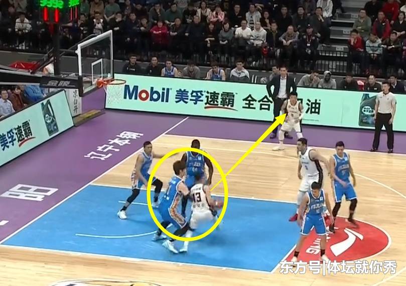 1米92郭艾伦1v1单挑王哲林,直接被天赋碾压,一