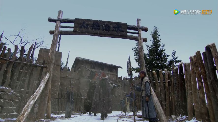 林冲的结局我们都很清楚,最终他躲过了高俅的追杀,"陆虞侯火烧草料场