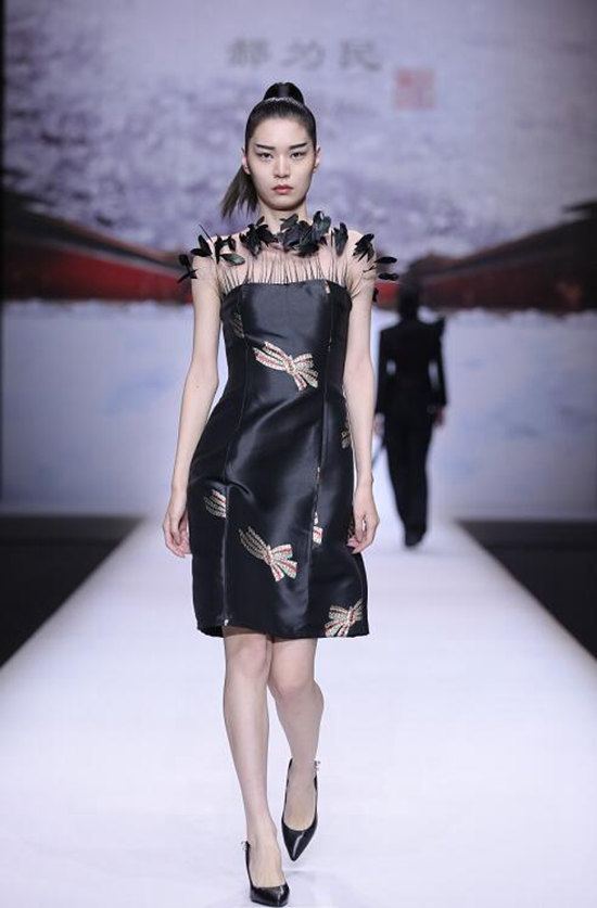 云想霓裳02清韵东方郝为民时装发布会展现中国服饰魅力