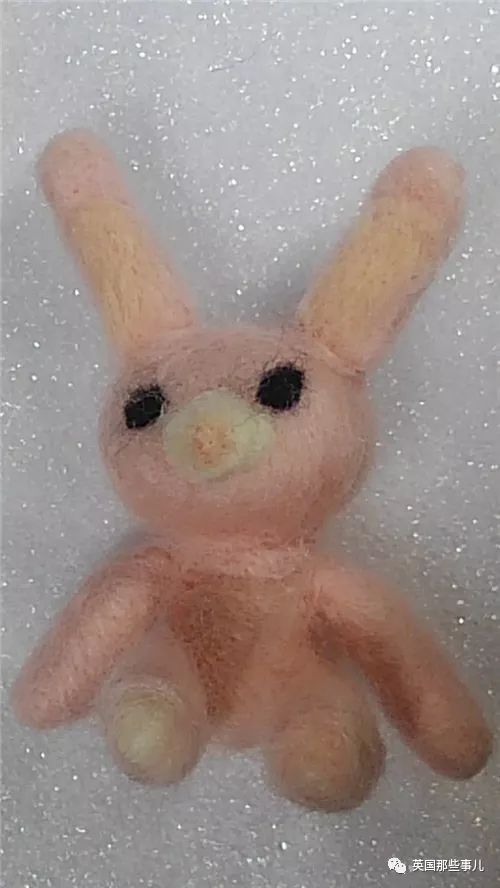 手残党戳个萌萌的羊毛毡玩偶?把我的噩梦都戳出来了啊!