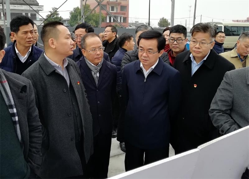 市长曹国良,副市长曹毅,嘉兴市交通运输局局长顾国强等陪同参加调研