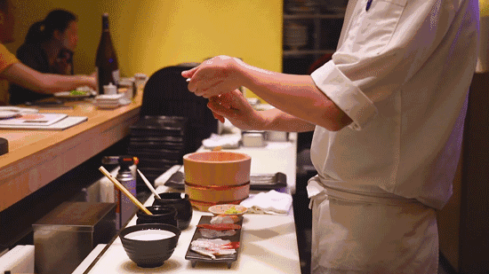 最接近人体温度的寿司10秒就逼我吃一个