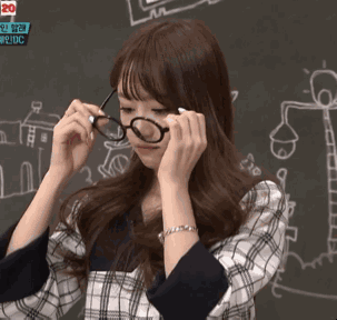 d韩娱女组合c位们如果戴上眼镜的话