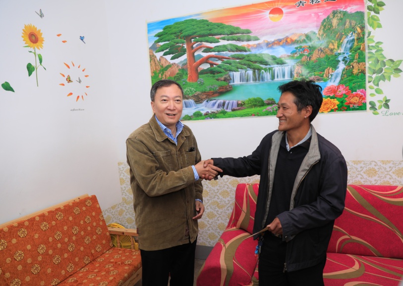 "扶贫日"李言荣校长一行到甘洛参加定点帮扶工作|甘洛|甘洛县|李言荣