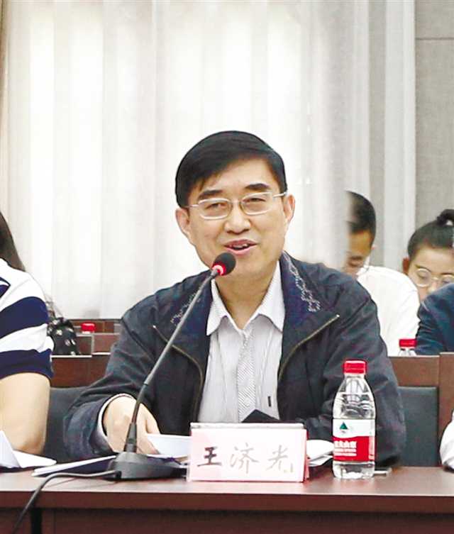 落实好体育15行动计划推动我市体育事业高质量发展