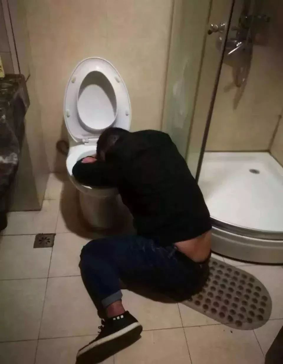 拳支配的恐惧▼1 6你永远也不是知道光鲜亮丽的喝醉酒背后有多不堪▼1