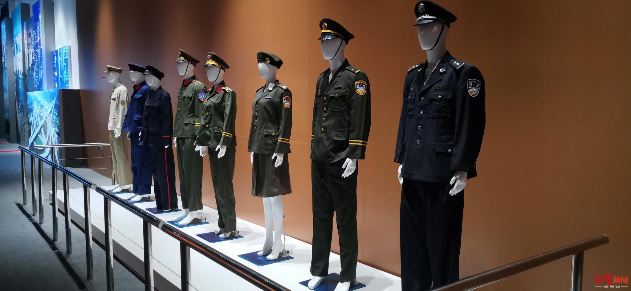 米黄色警服见过吗8套警服讲述四川公安70年变迁