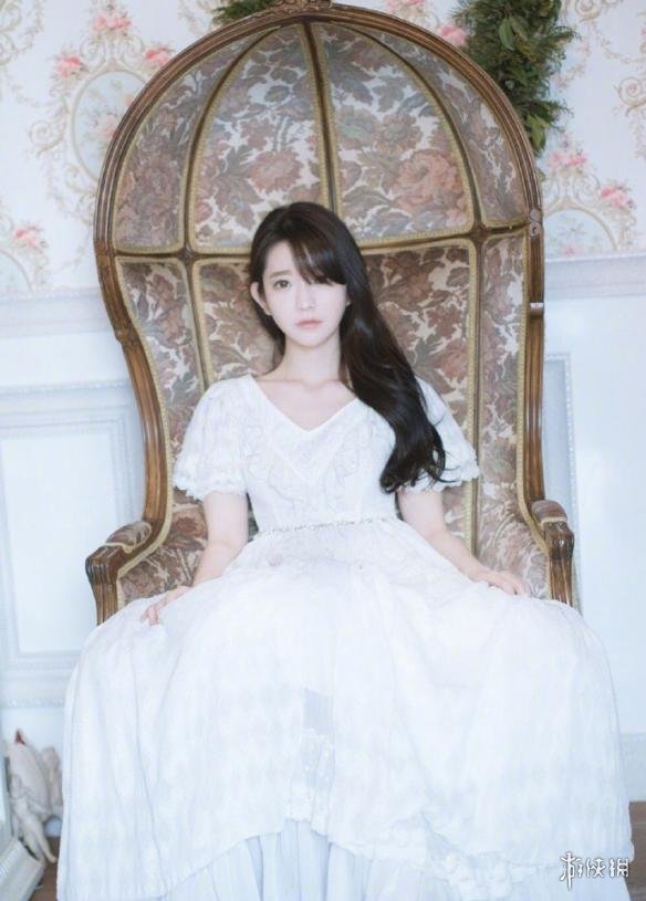 "韩国第一美少女"yurisa新美照 化身lo娘嘟嘴卖萌