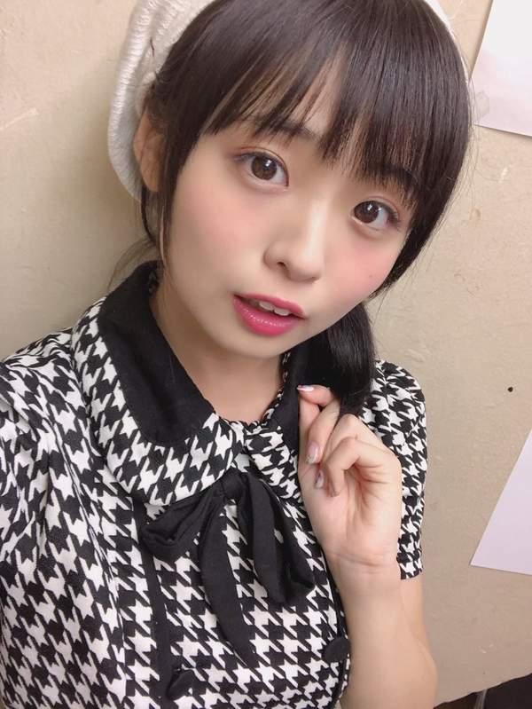 岛国19岁童颜美少女福利写真笑靥如花泳装大欧派惊人